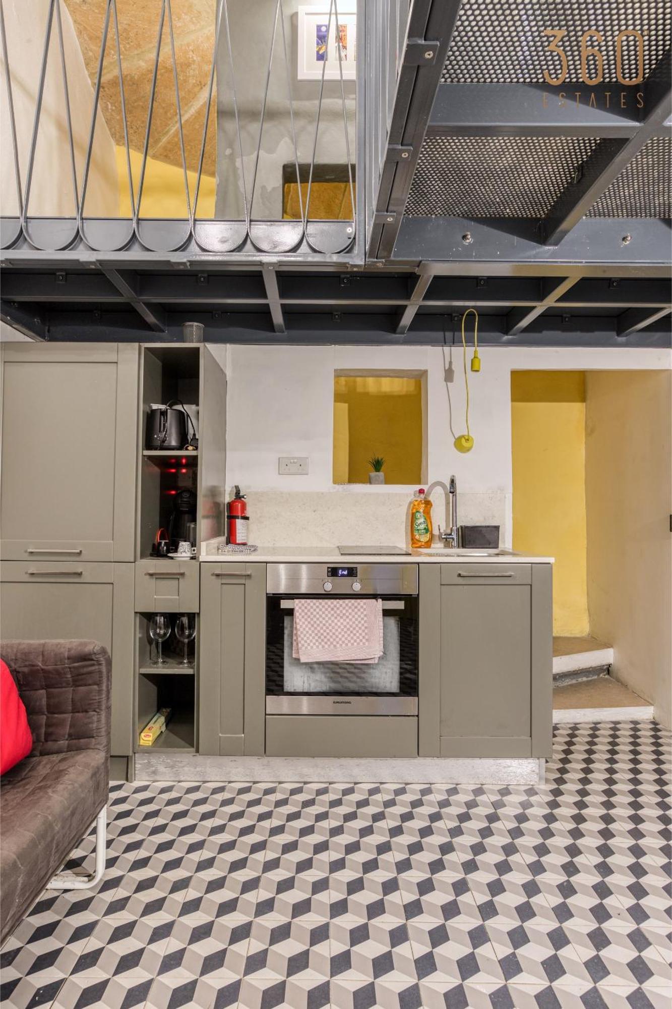 A Sensational 1br In Centre By 360 Estates